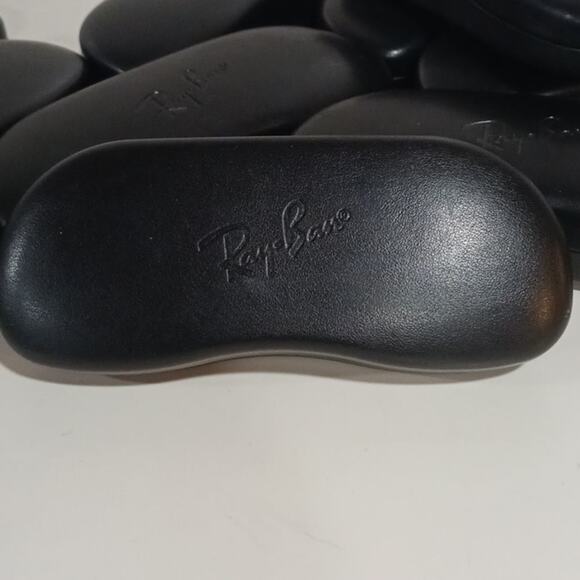 Ray Ban glasses hard case 12 Total
